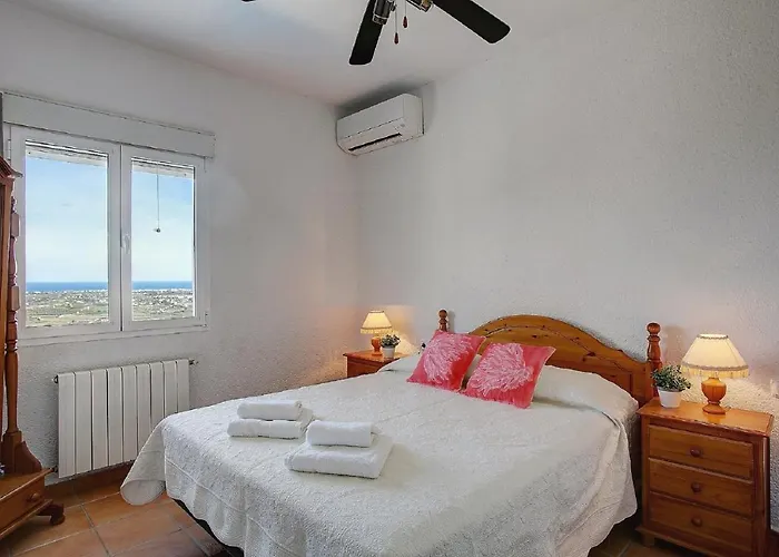 Amanda: 4 Bedroom With Stunning Views * Dénia
